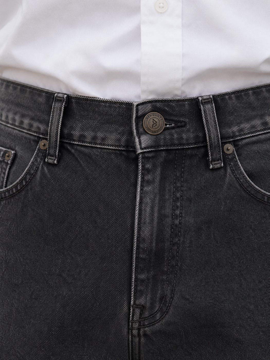 Bemount Bemount 90s Charcoal Core Baggy Jeans in Charcoal Black, waist view