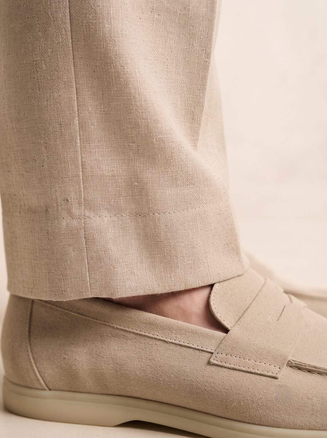 Amalfi Linen Trouser, Natural Flax, hem view in Natural Flax